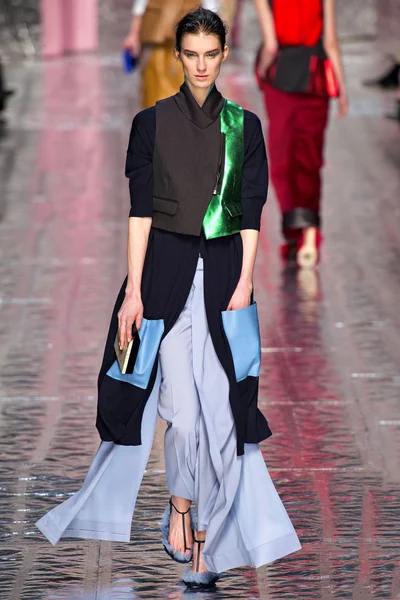 Look 22